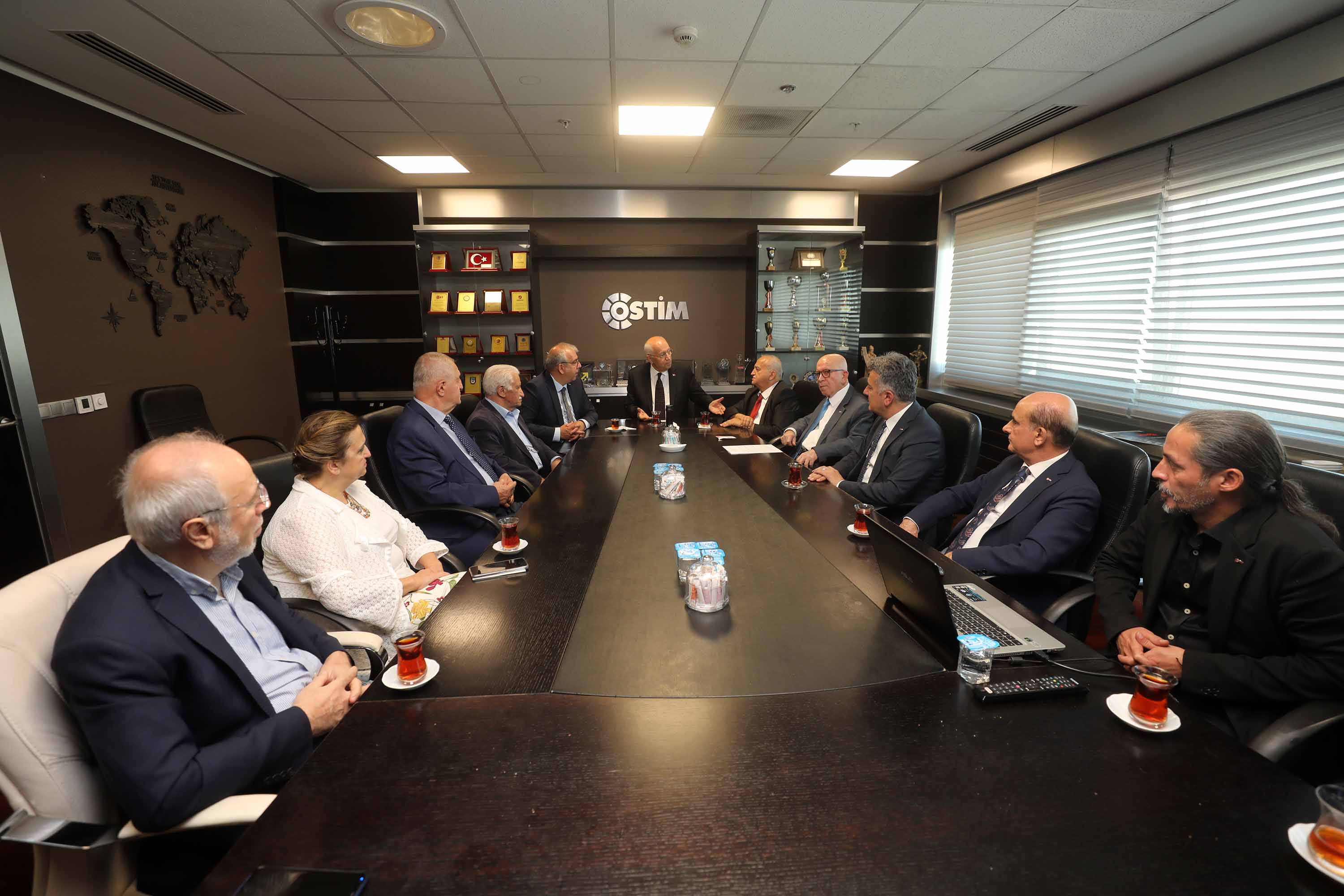 Fethi Yaşar, Sanayicilerle Bir Araya Geldi